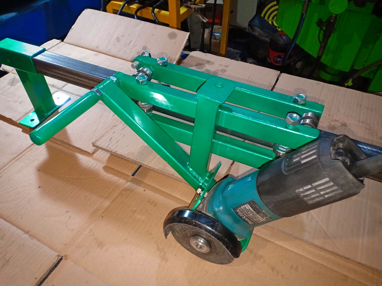 Gerinda Tangan Stand Eretan untuk Memotong Plat Lurus