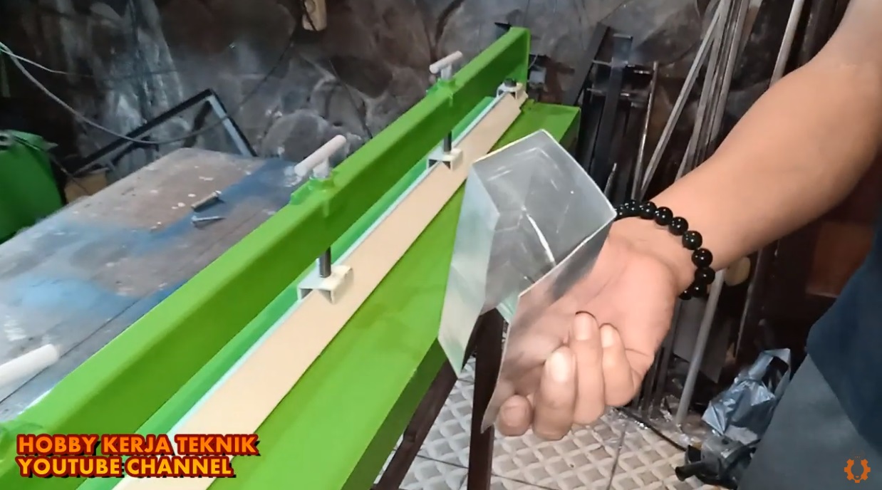 Alat Bending Plat Lebar 2.5m - 250cm Tekuk Plat Pembuatan Pertamini