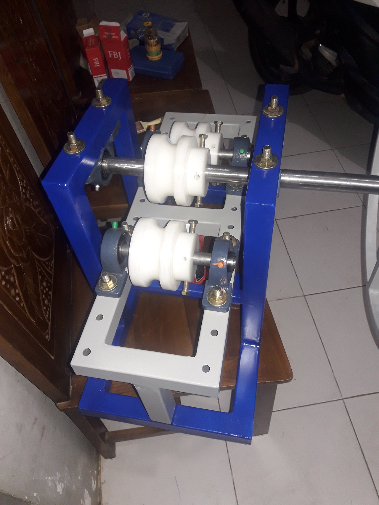 Roll Pipa Besi dan Pipa Stainless Manual 1inch