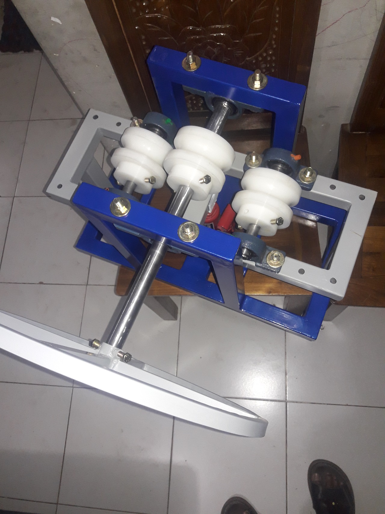 Roll Pipa Besi dan Pipa Stainless Manual 1inch